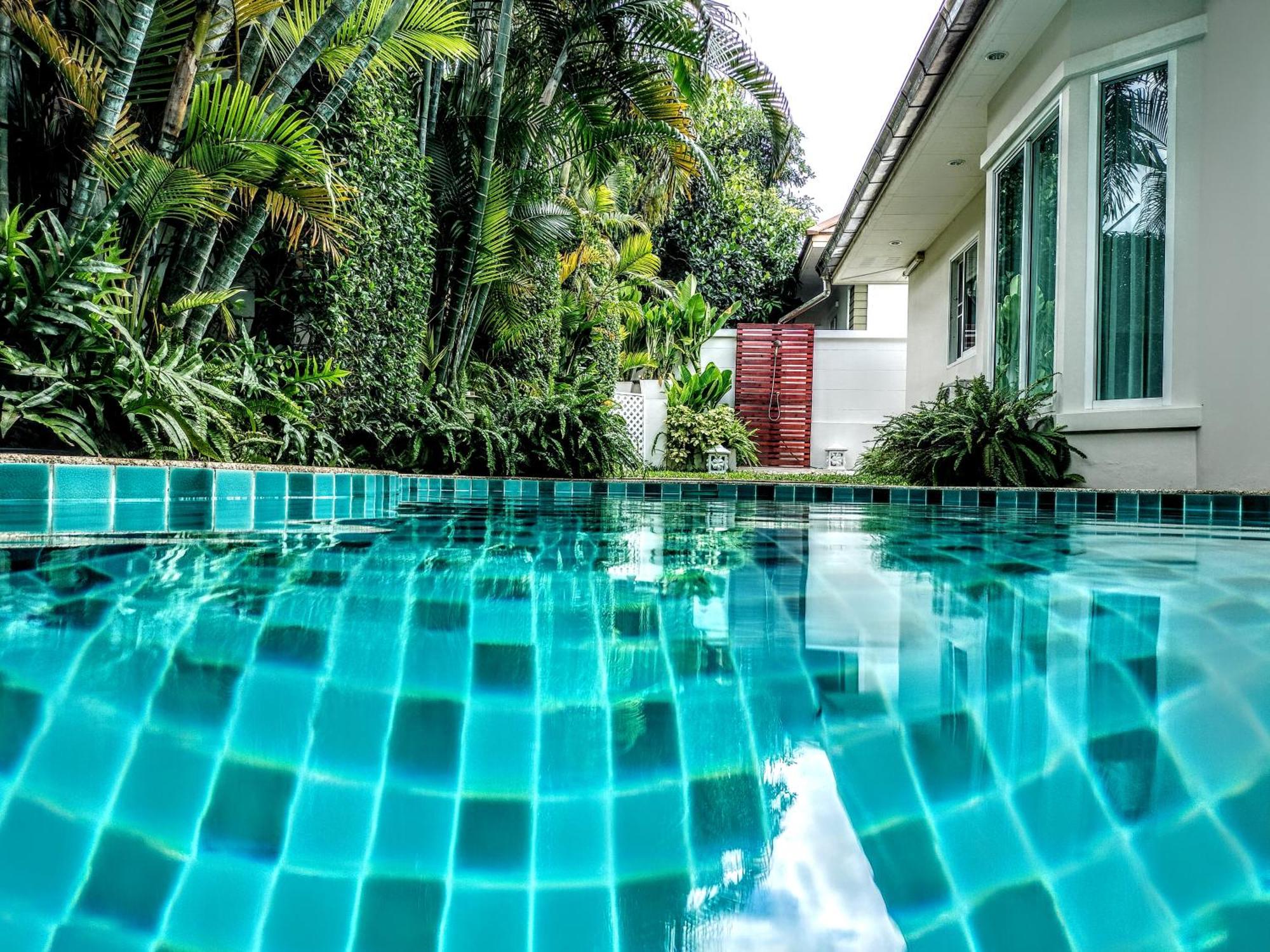 Villa Leelawadee Pool Bbq&pool Party